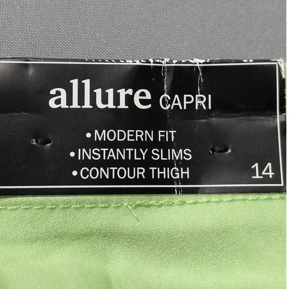 NWT Alfred Dunner Allure Capri Green Modern Fit Stretch Pants Women Size 14